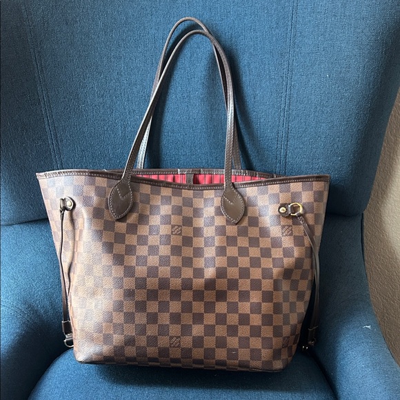 Louis Vuitton Brown Checkered Shoulder Bag - Picture 1 of 7